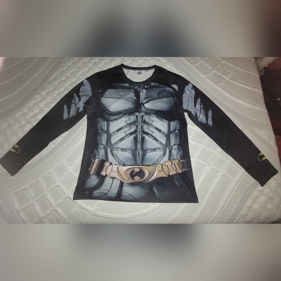 Source Unknown Other - NWOT Men's Batman Workout Shirt